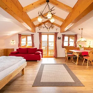  Apartment Alphirt