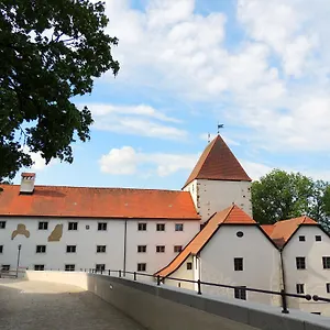 3* Gasthuis Gaestehaus Maelzerei Auf Schloss Neuburg Am